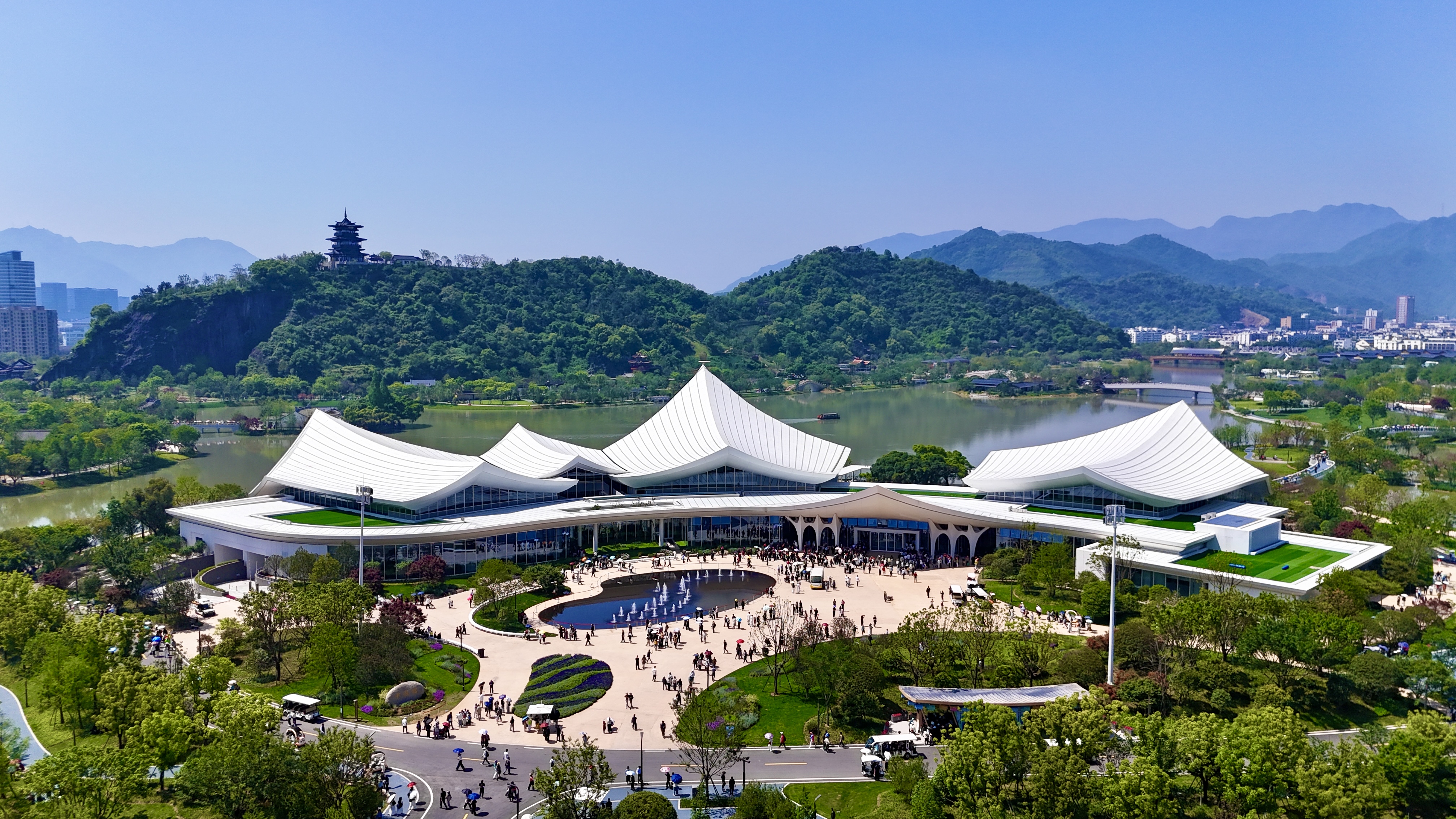 ɽˮ����й���